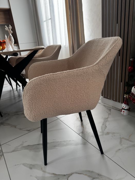 Трапезен стол букле 8 бр.