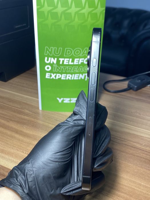 iPhone 16 Pro • 256 GB • Black Titanium