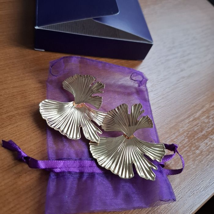 Бижута обици и синджирче