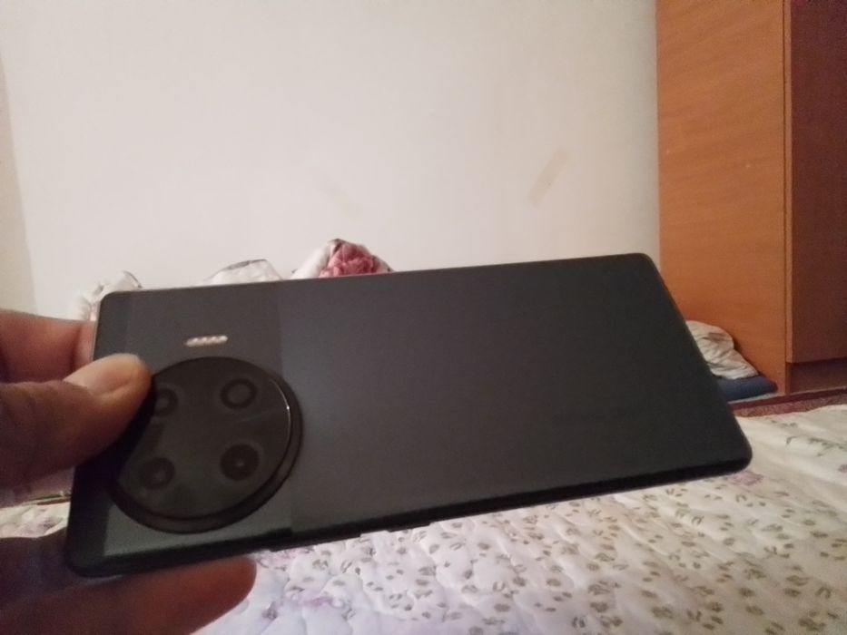 Tecno spark 20 pro plus