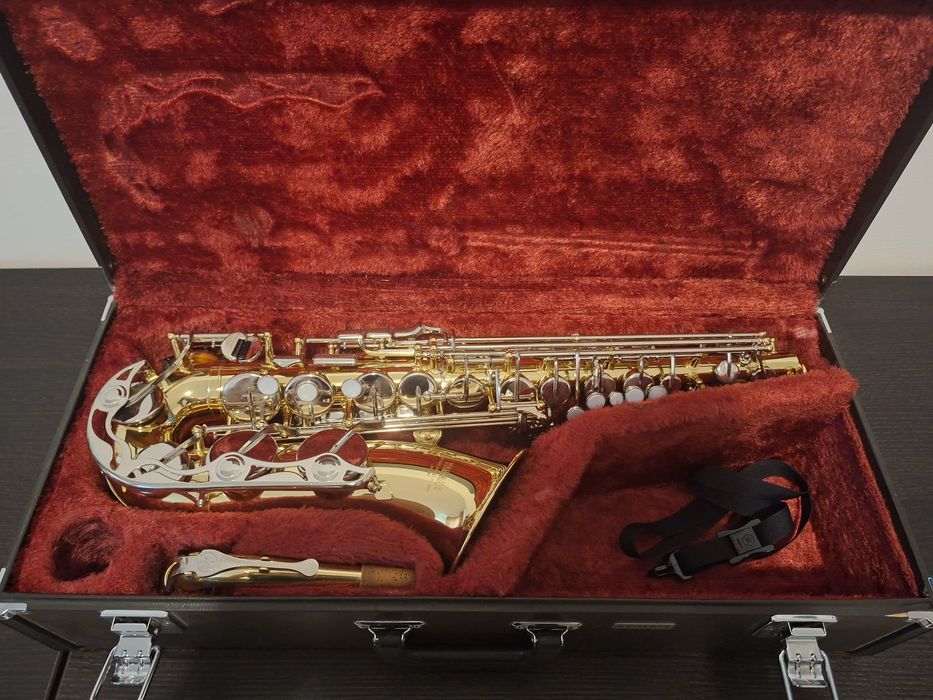 Saxofon Yamaha YAS-25 Satu Mare • OLX.ro