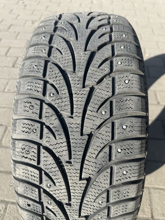 Продам шины roadx 215/55/17