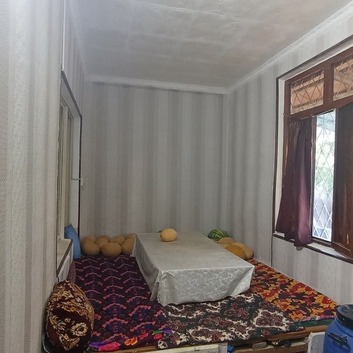 Srochno Qarshi tumanida Ikki xonali uy sotiladi . Bank orqali ikkilamc