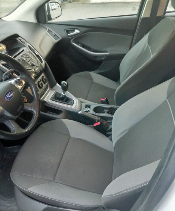 FORD Focus 2013 — imagine 5