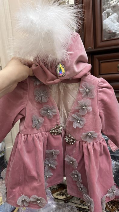 Кажекей и белое платье для девочек 1-3 лет