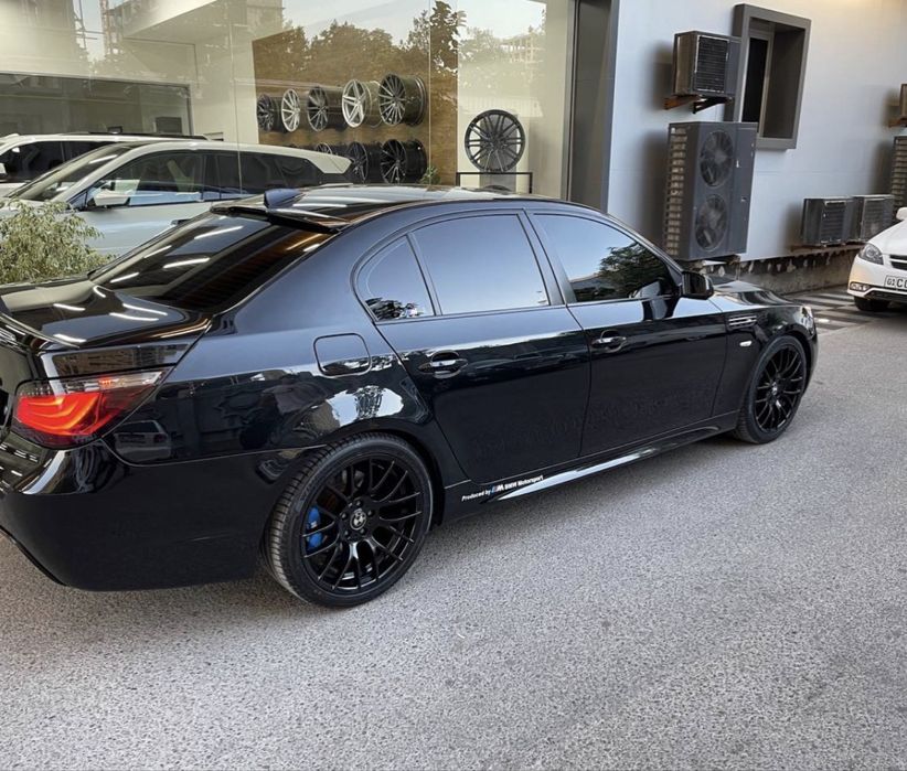 BMW E60 525i 2004
