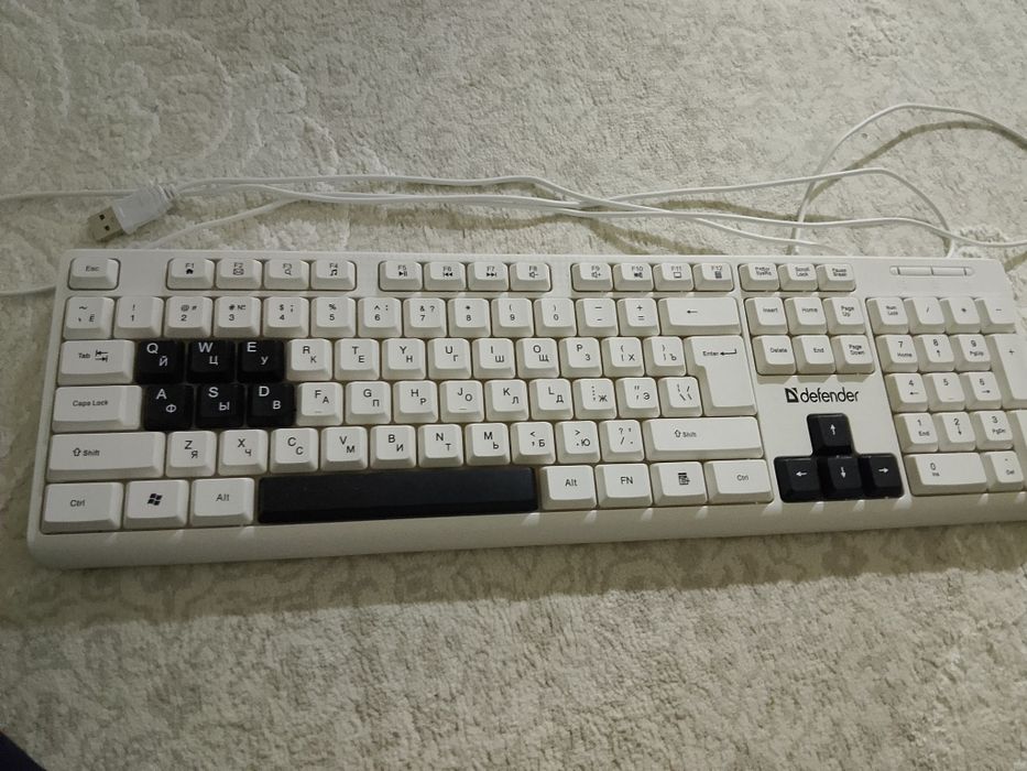 Клавиатура,коврик,и мышка