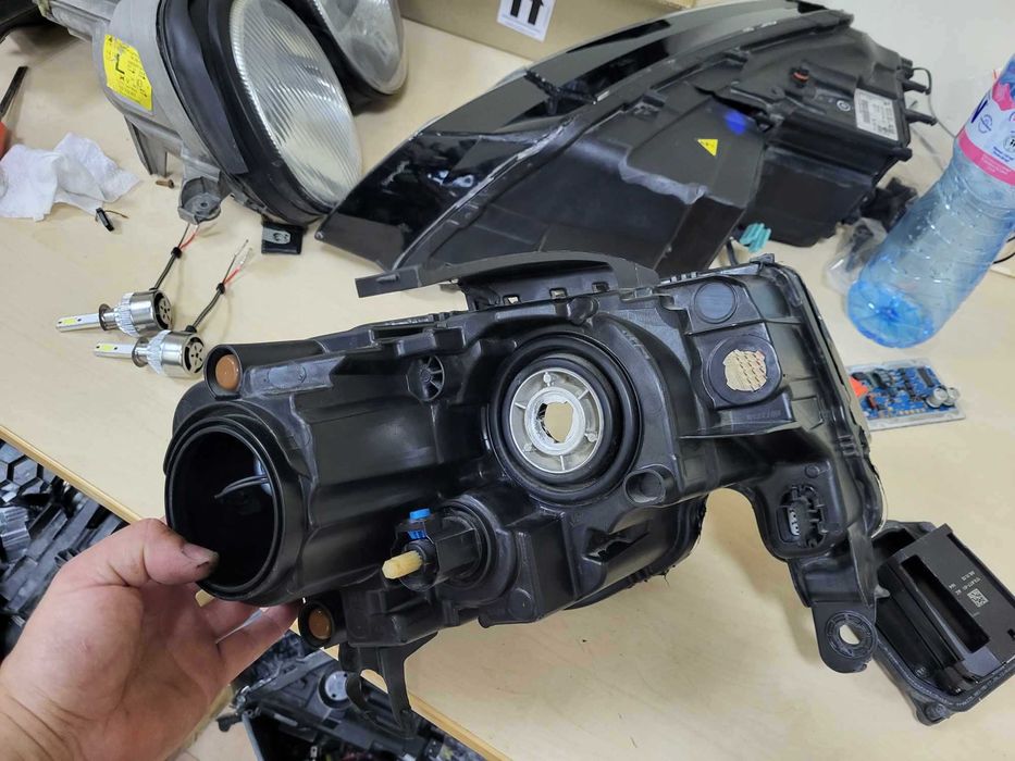 Ляв фар Jeep Cherokee WK2 USA Canada lqv far джип чероки американски