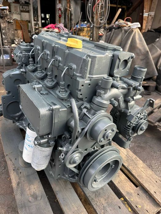 Motor Deutz BF4M2012 pentru excavator incarcator generator, reconditionat