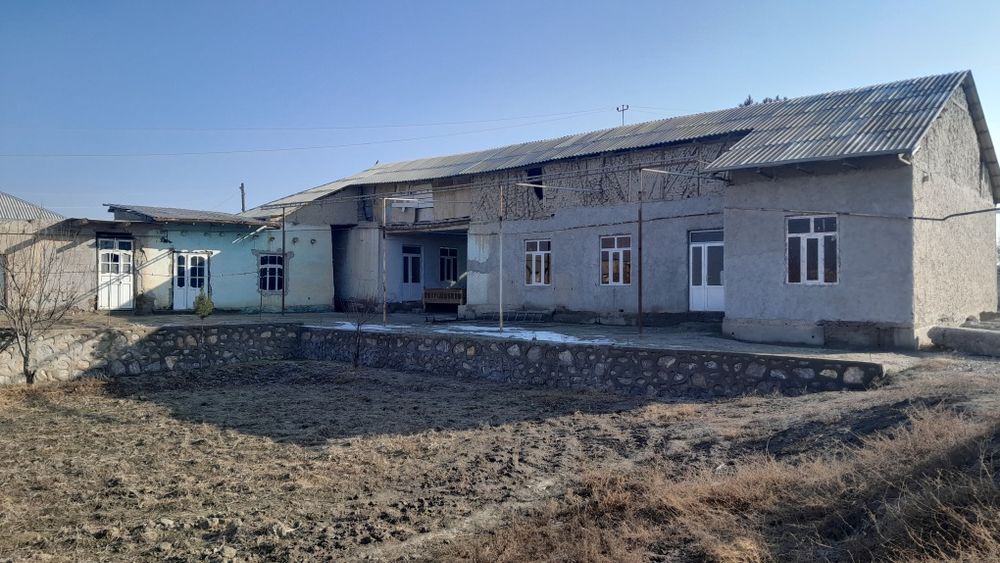 Xovli sotiladi.kadastir xujati bor