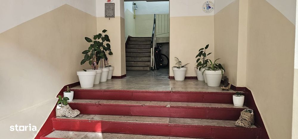 Ocazie ! Poarta 6 , 2 camere decomandate cu centrala gaze