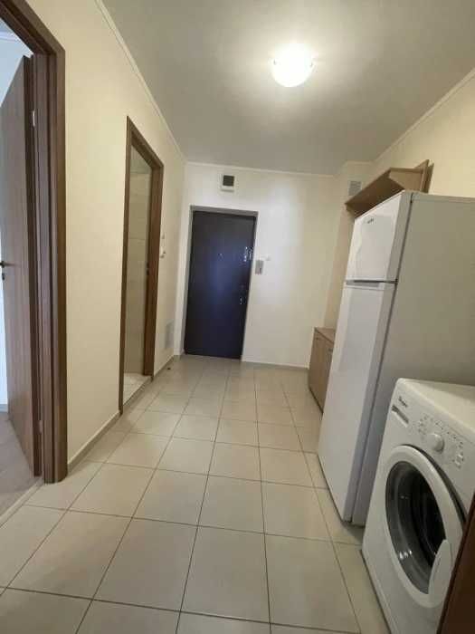 Inchirez garsoniera foarte spatioasa zona Mall Vitan Bucuresti