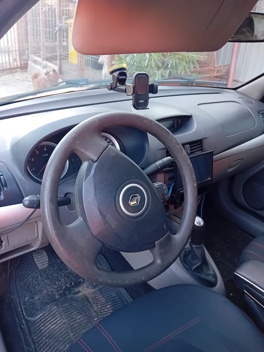 Vand Noul Renault Symbol