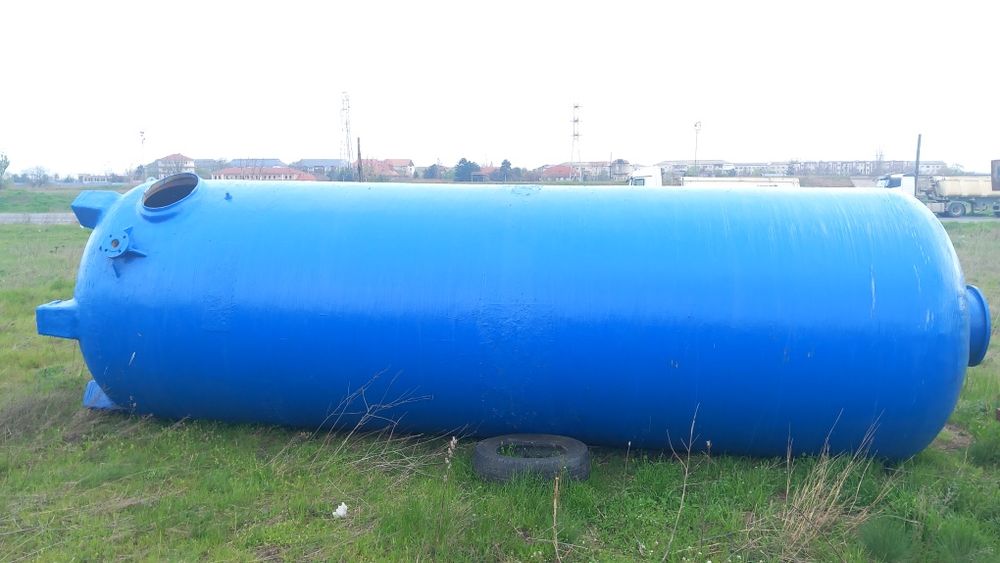 Vând rezervoare fibra sticla