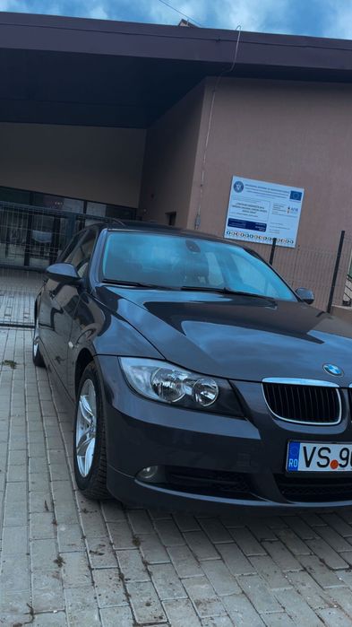 BMW E90 2.0 diesel, bine întreținut