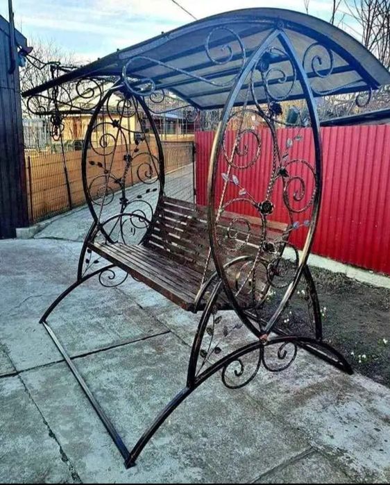 Leagăne din fier forjat și lemn masiv la super oferta mesaj în privat