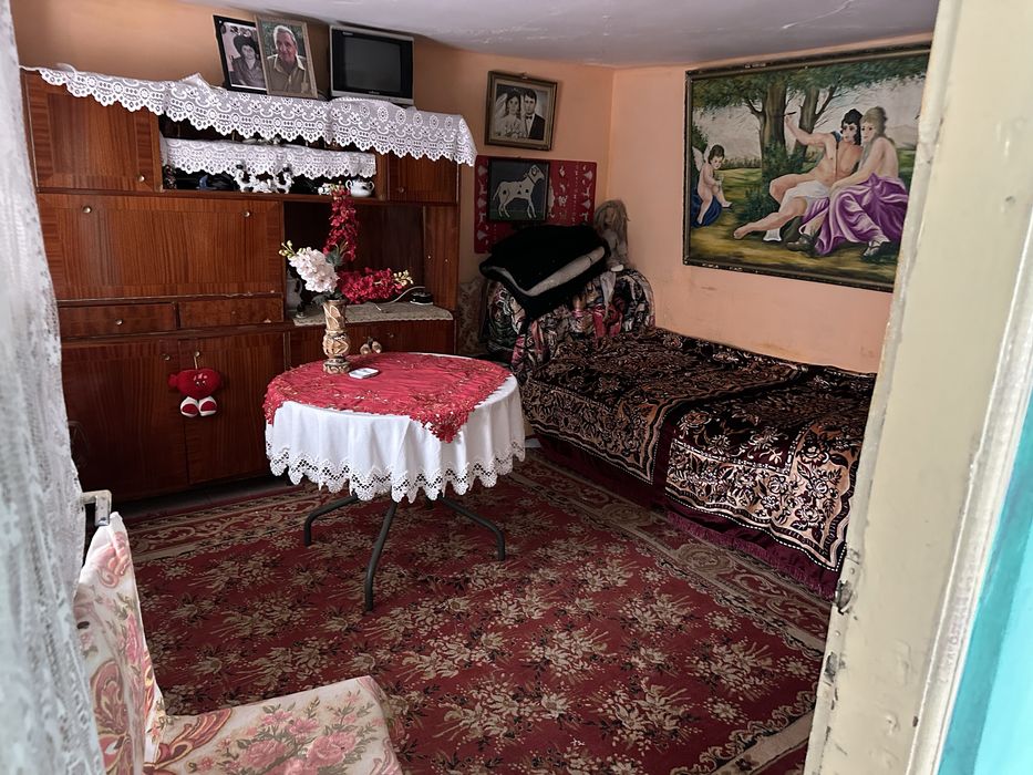 Vand la tara Sat Cateasca