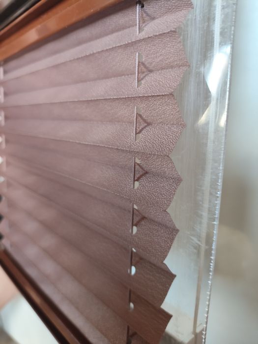 Жалюзи плиссе, ролл шторы.