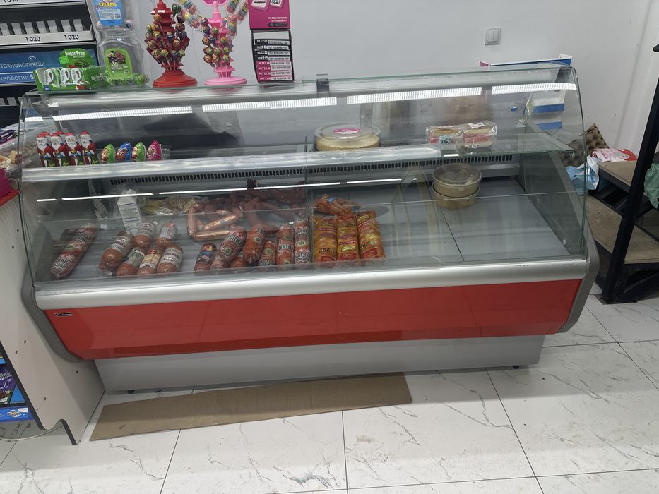 Холодильник витринный б/у