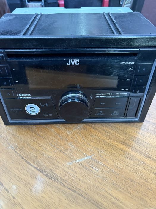 JVC плеър двоен дин