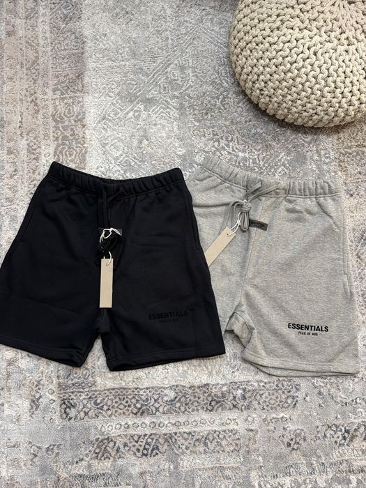 Pantaloni scurti Essentials / Premium