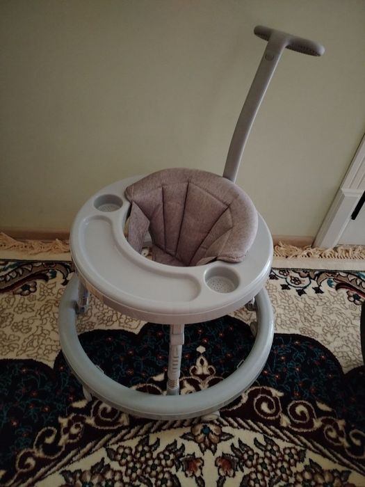 Детский ходунок..