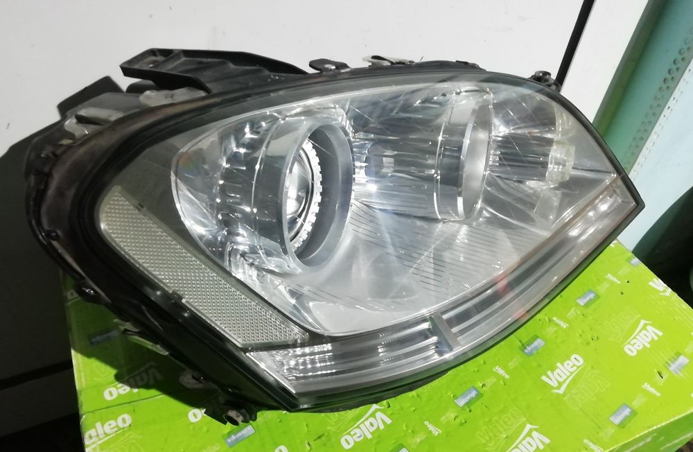 Фар фарове за Mercedes ML W164 / Мерцедес МЛ W164 Bi-Xenon AFS.