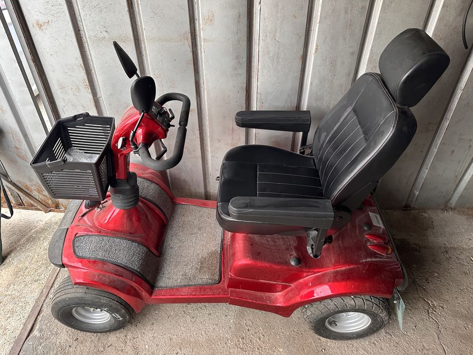 Акумолаторна инвалидна количка Wisking 4030