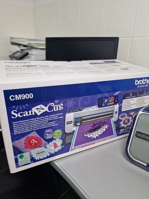 Scaner cu decupare Brother Scanncut CM900