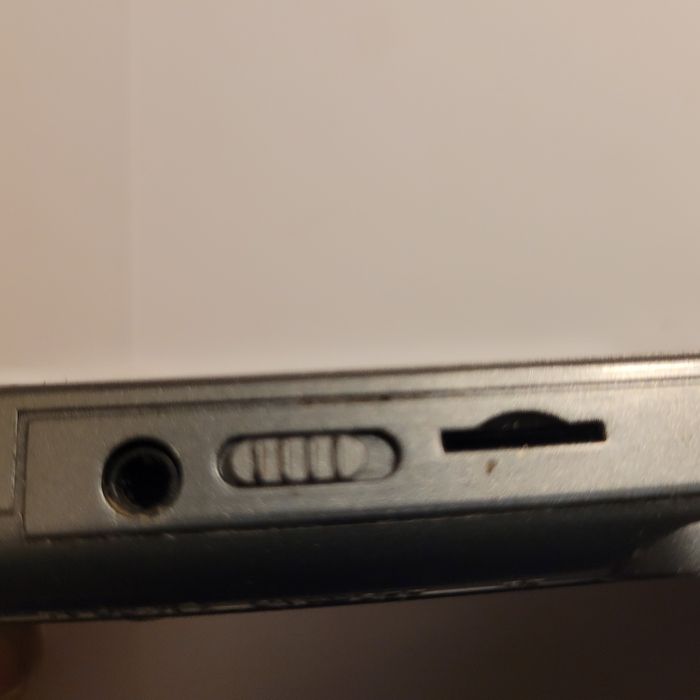 Електронна игра  .