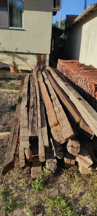 Grinzi stejar vechi/ lemn vechi stejar/lemn construcții