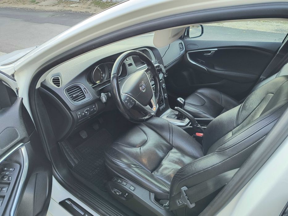 De vânzare Volvo V40