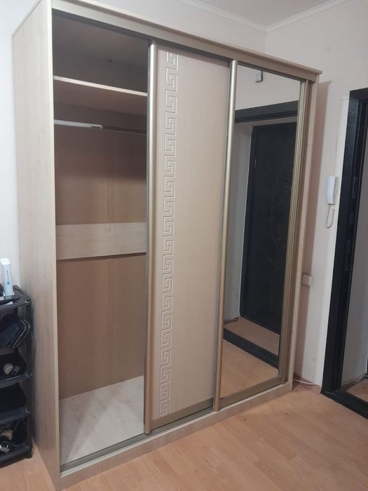 Продам шкаф купе