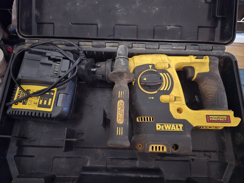 Rotopercutor Dewalt DCH 253