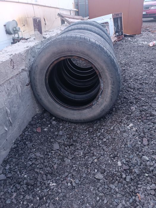 Продам шины на 15
