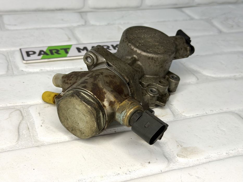 Помпа високо налягане AUDI 3.0TFSI 07L026J 06E103535A