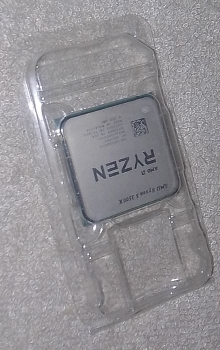 Продам процессор r5 3500х