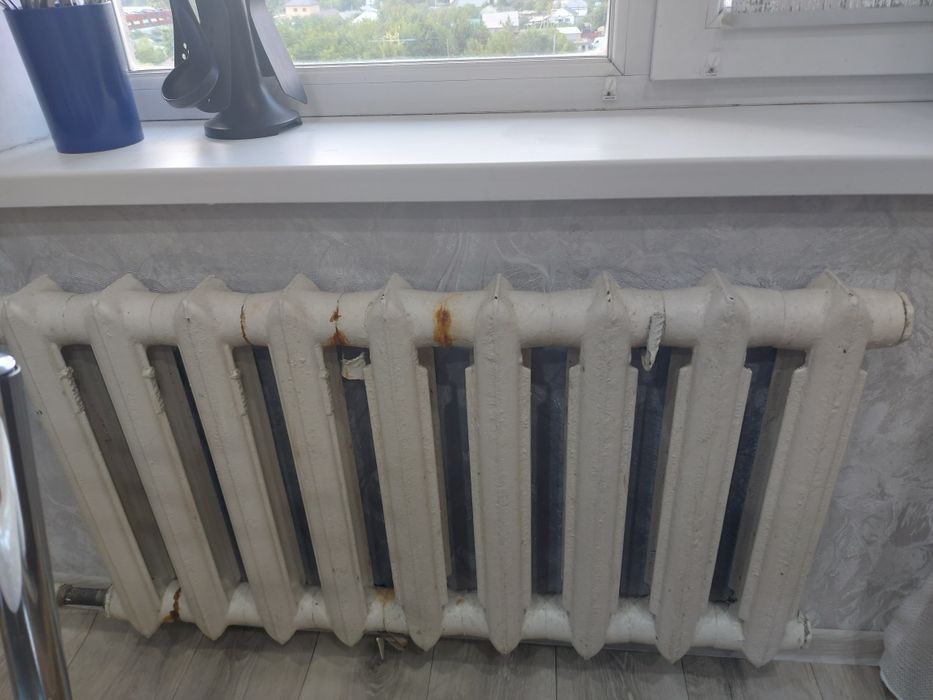 Продам батарей чугунные б/у 9шт.по 1000тг. каждая