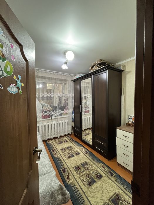 Продам 4х комн квартиру срочно