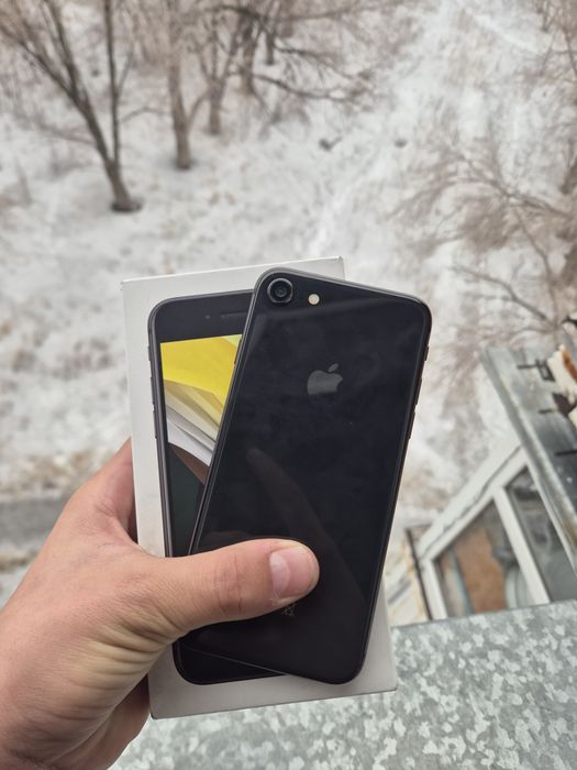 Apple Iphone SE 2020