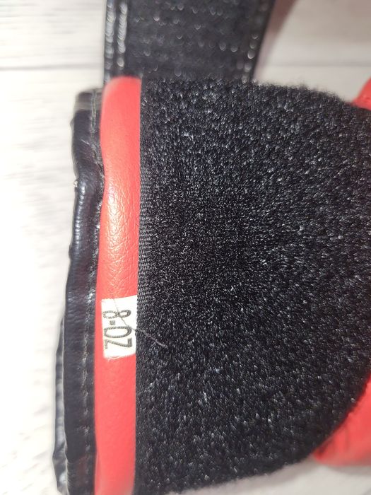 Боксёрские перчатки