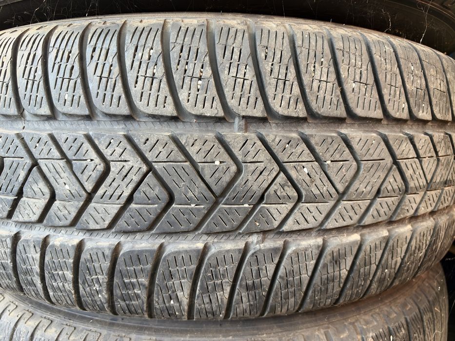 Set 4 roți complete IARNA Mercedes originale – jante + anvelope Pirelli 235/60 R18