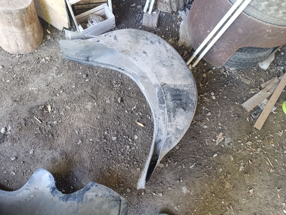 Комплект подкрыльников Волга 31029/10