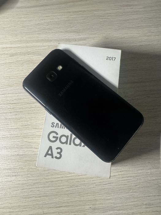Samsung a3 (2017)