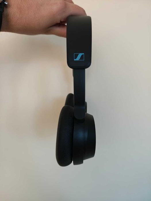 Слушалки Sennheiser Accentum Limited Edition - В гаранция до 11.2026 + Твърд кейс