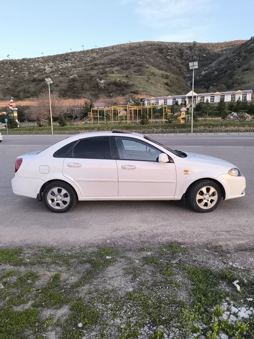 Chevrolet Jentra