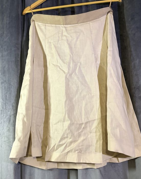 Fusta eleganta.