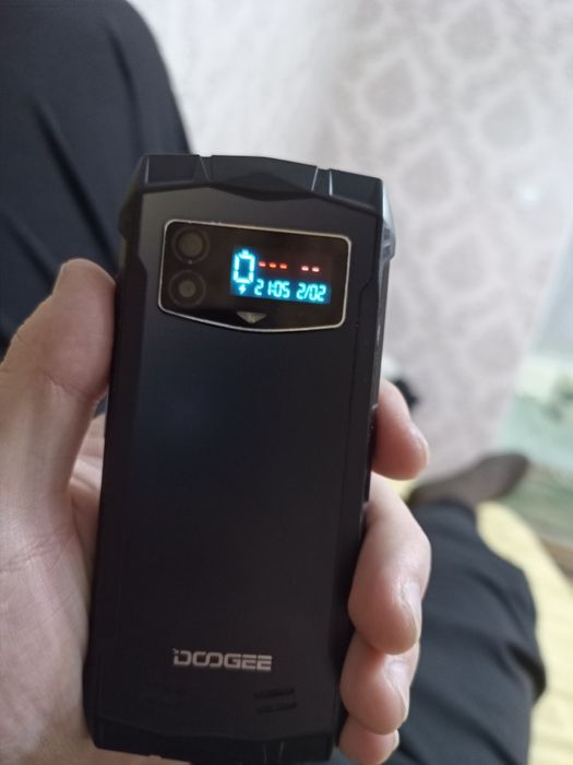 Телефон Doogee smini