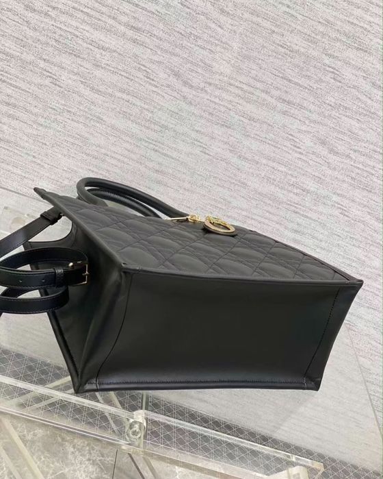 Дамска чанта Dior Book Tote