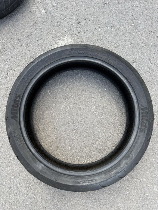 Комплект шин для мотоцикла